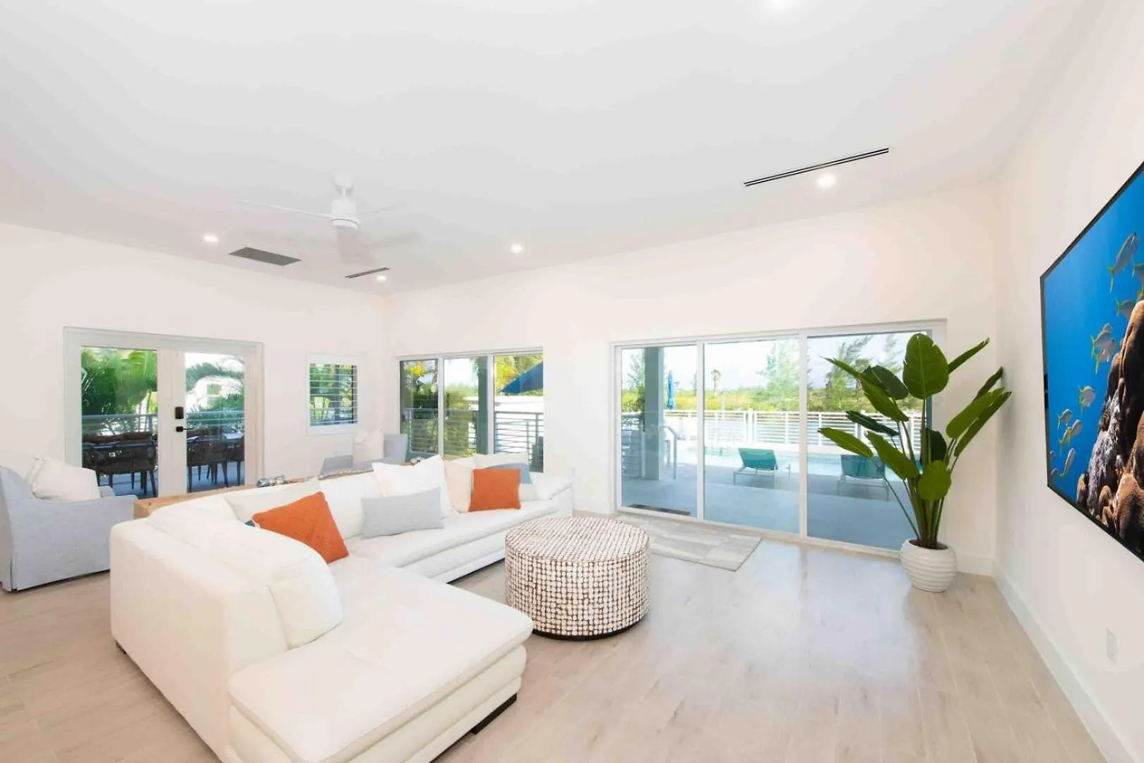 Caribe Sun - Modern Villa With Pool! Walk To The Rum Point Club & Kaibo Driftwood Village Holiday home