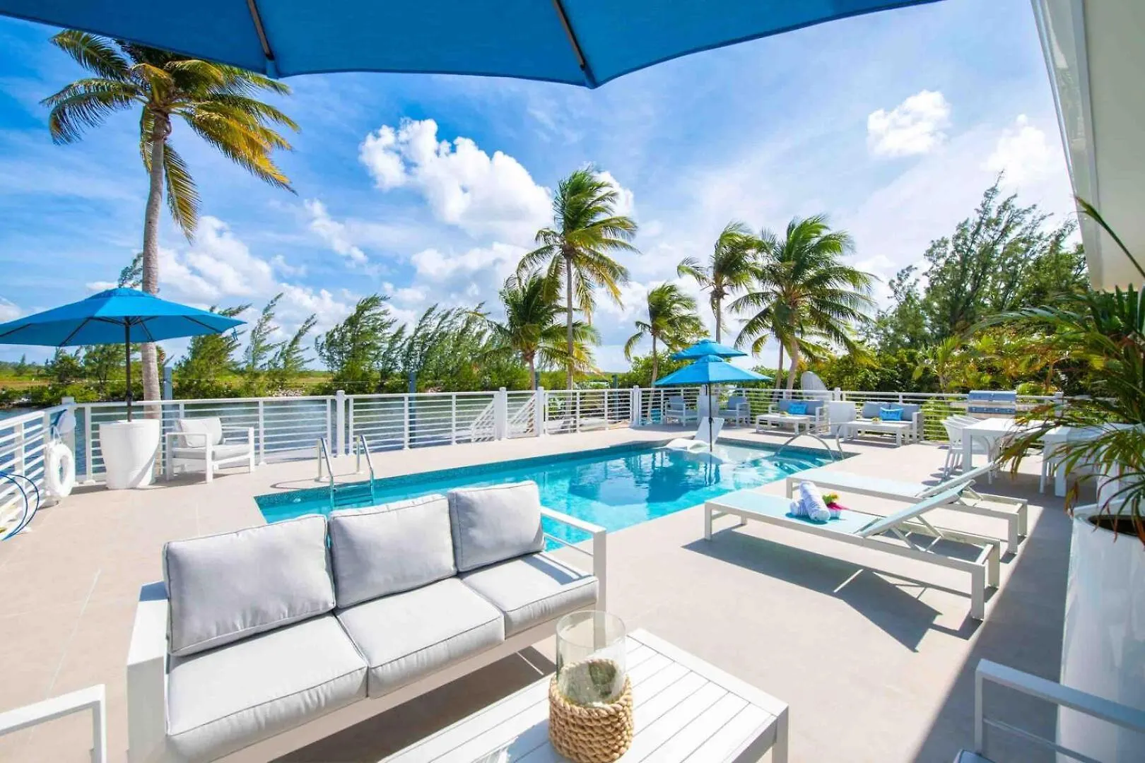 Caribe Sun - Modern Villa With Pool! Walk To The Rum Point Club & Kaibo Driftwood Village 0*,  Cayman Islands