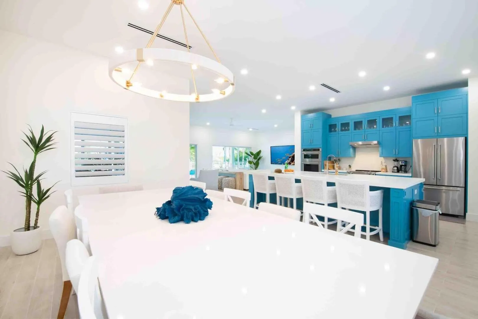 Caribe Sun - Modern Villa With Pool! Walk To The Rum Point Club & Kaibo Driftwood Village Feriehus